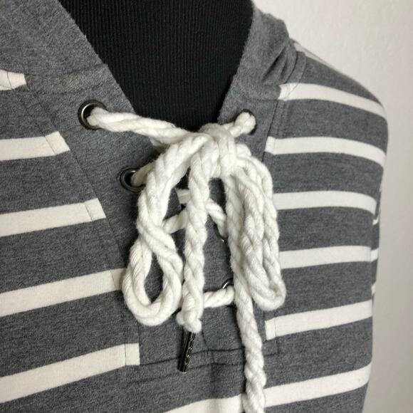 Cabi gray white striped lace up front hooded knit top size Medium #5324 - Picture 7 of 15